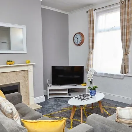 Brand Newly Refurbished House Leeds (West Yorkshire)